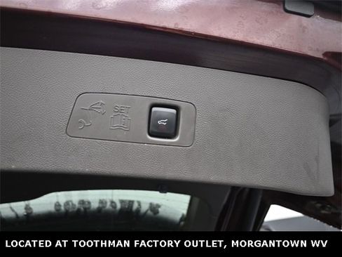 Used 2021 Lincoln Corsair Standard w/ Equipment Group 101A image 7