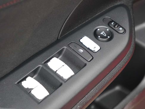 Used 2018 Honda Civic Type R image 19