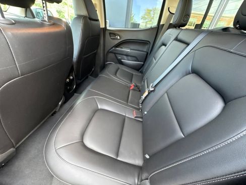 Used 2022 Chevrolet Colorado ZR2 AWD/4WD image 17