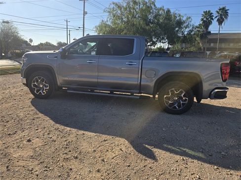New 2026 GMC Sierra 1500 SLT image 8