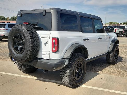 Used 2023 Ford Bronco Badlands AWD/4WD image 3