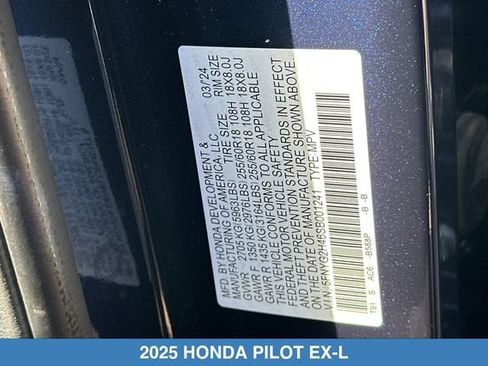 Certified 2025 Honda Pilot EX-L image 34