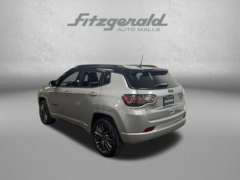 Used 2023 Jeep Compass High Altitude AWD/4WD image 3