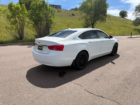 Used 2019 Chevrolet Impala LT FWD image 8