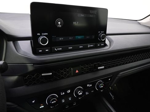 Used 2023 Honda Accord EX image 26