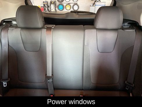 Used 2025 Buick Encore GX Preferred image 13