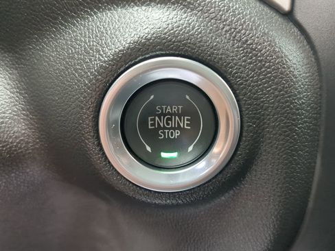 Certified 2022 Chevrolet Silverado 1500 Custom image 25