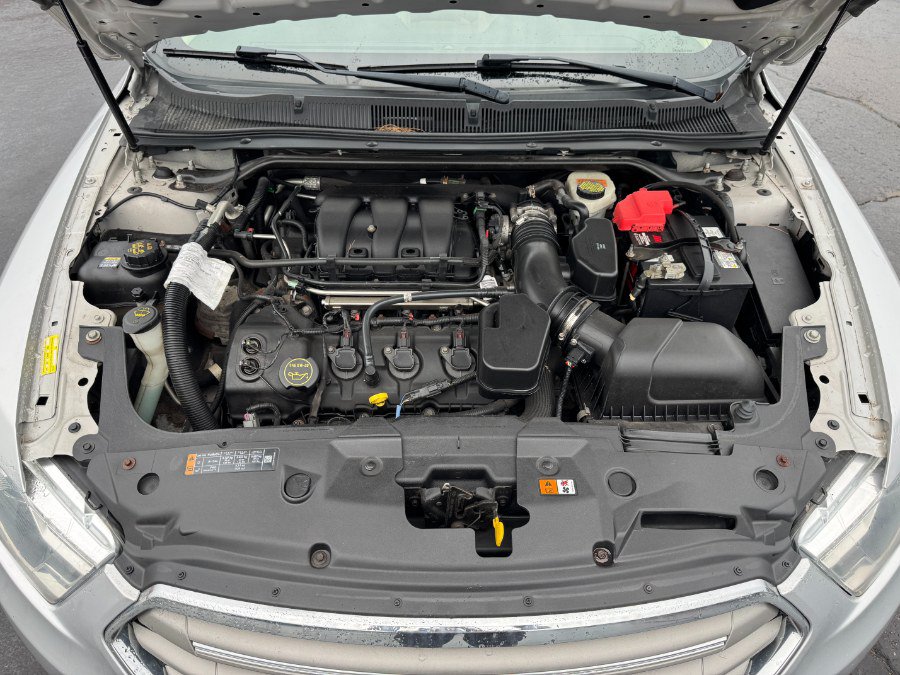 Used 2015 Ford Taurus SEL w/ Equipment Group 201A AWD/4WD image 24