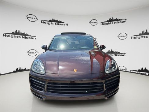 Used 2022 Porsche Cayenne Platinum Edition AWD/4WD image 9