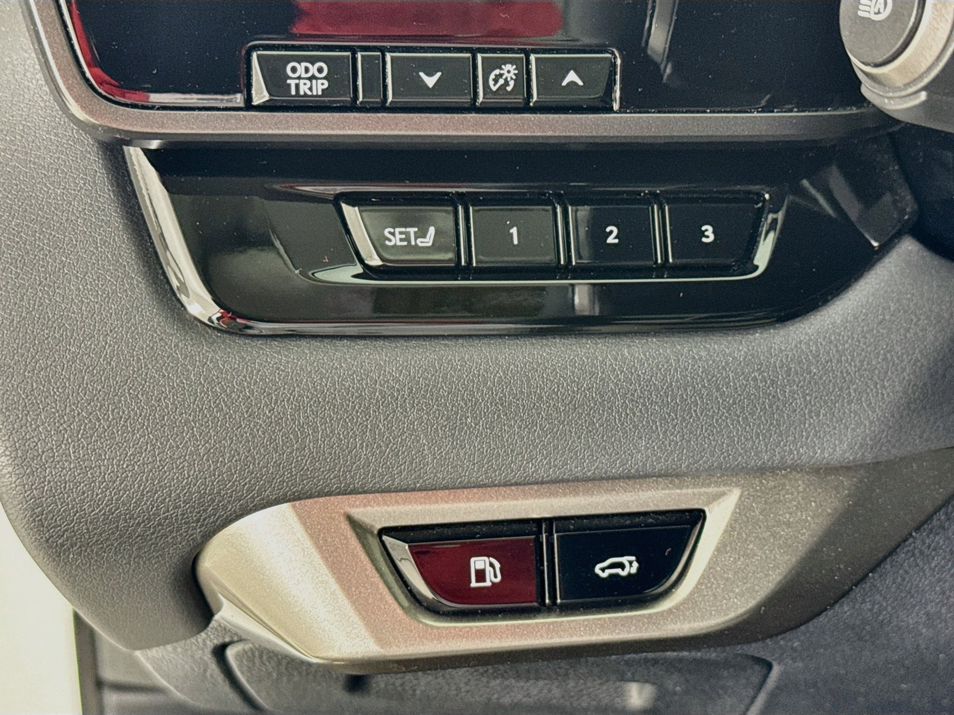 Used 2023 Lexus RX 350 Premium Plus w/ Accessory Package (K3) FWD image 11