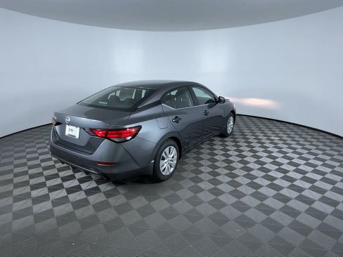 Certified 2025 Nissan Sentra S FWD image 8