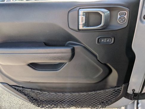Used 2022 Jeep Wrangler Unlimited Rubicon w/ Steel Bumper Group AWD/4WD image 33