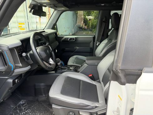 Used 2024 Ford Bronco Black Diamond AWD/4WD image 9