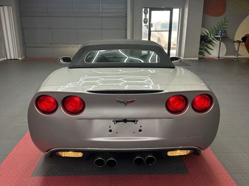 Used 2005 Chevrolet Corvette Convertible w/ Preferred Equipment Group RWD image 6