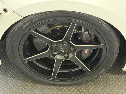 Used 2015 Ford Mustang GT Premium w/ GT Performance Package RWD image 19