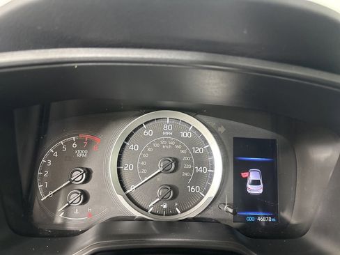 Used 2021 Toyota Corolla LE image 13