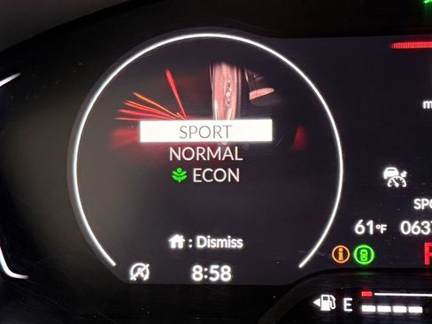 Used 2025 Honda Civic Sport image 19