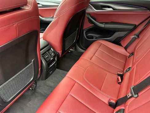 Used 2023 BMW X4 xDrive30i w/ M Sport Package AWD/4WD image 28