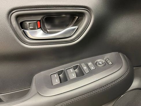 New 2026 Honda HR-V LX image 10