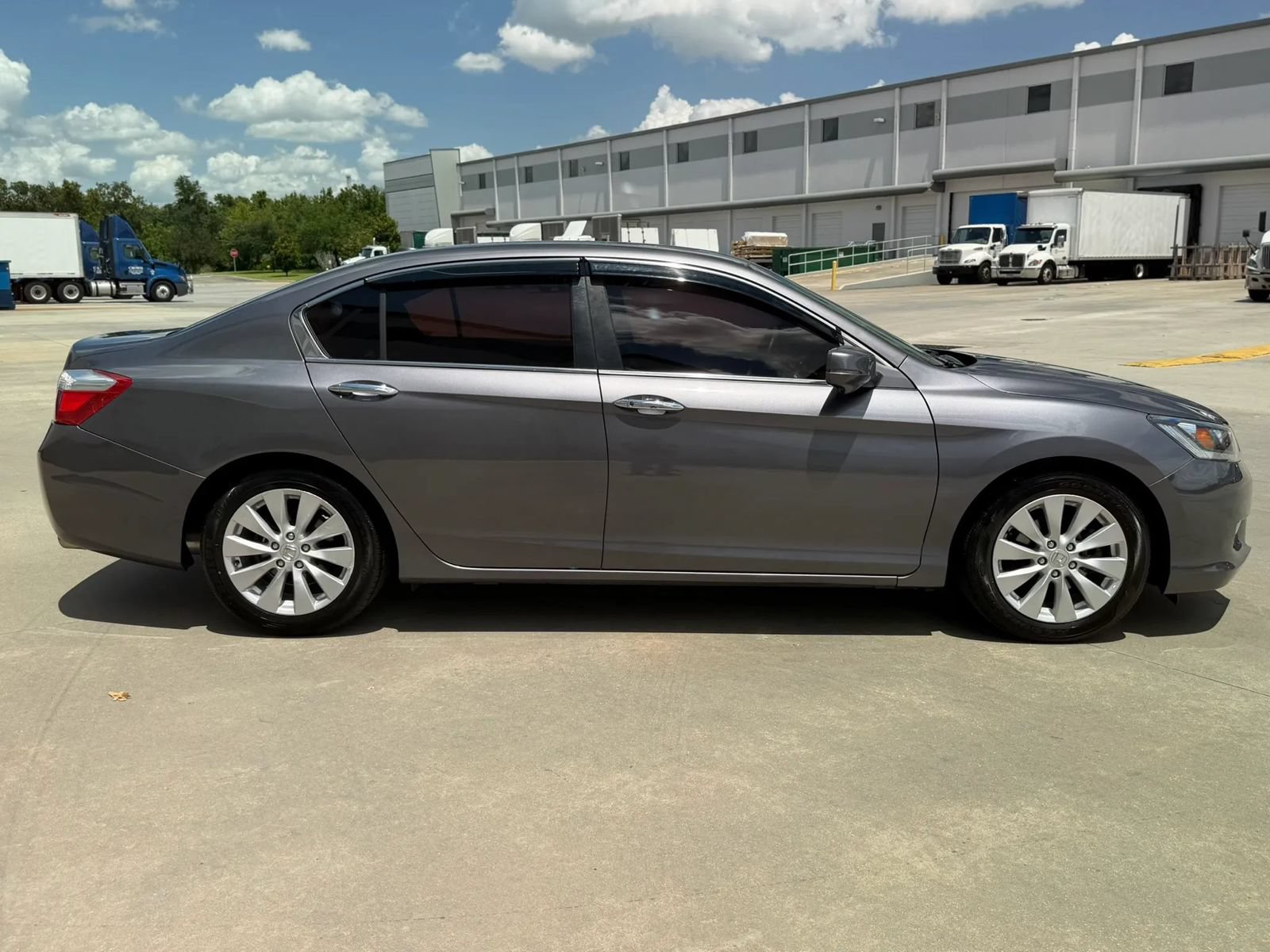 Used 2015 Honda Accord EX-L image 6