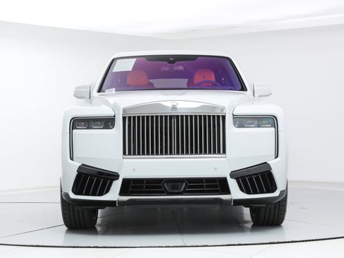 Used 2026 Rolls-Royce Cullinan image 9