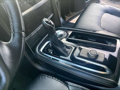 Used 2024 INFINITI QX80 Luxe AWD/4WD image 19