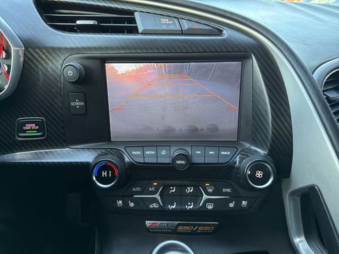 Used 2015 Chevrolet Corvette Z06 w/ 3LZ Preferred Equipment Group image 24