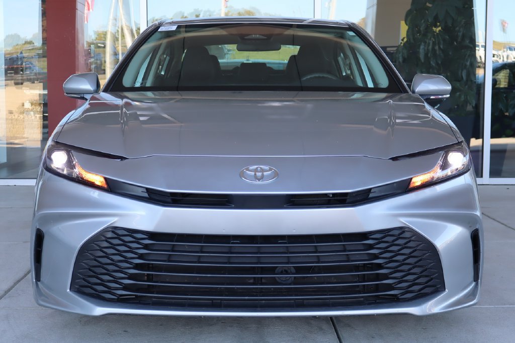 Used 2026 Toyota Camry LE FWD image 2