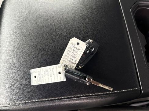 Used 2019 Ford F150 XLT w/ Equipment Group 302A Luxury image 33