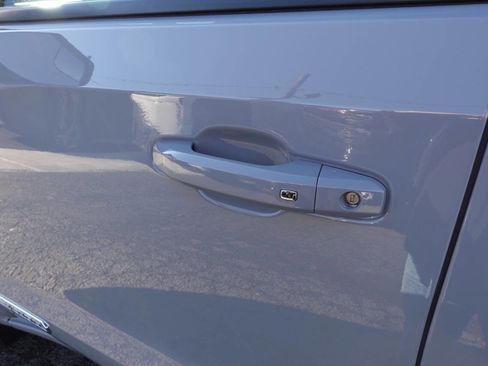 Used 2024 GMC Sierra 1500 Elevation image 10