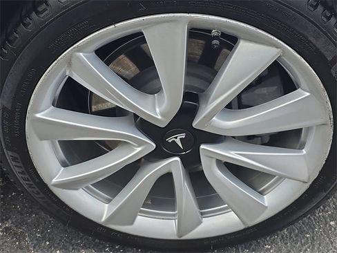 Used 2020 Tesla Model 3 Standard Range Plus image 7