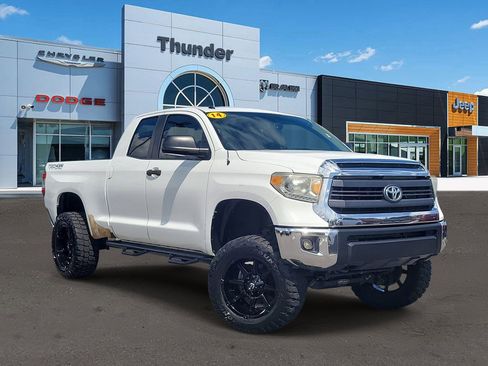 Used 2014 Toyota Tundra SR5 w/ SR5 Upgrade Package AWD/4WD image 1