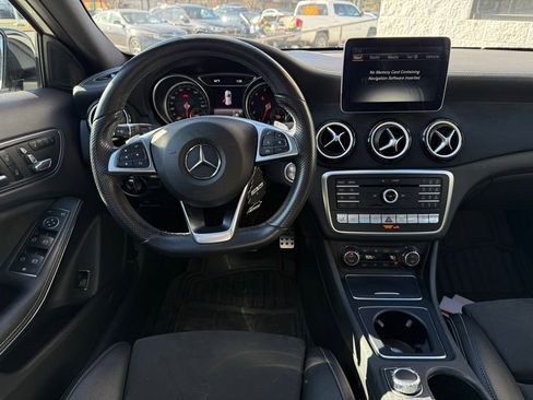 Used 2018 Mercedes-Benz GLA 250 4MATIC image 10