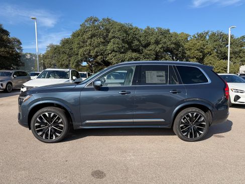 Used 2026 Volvo XC90 B6 Ultra w/ Protection Package AWD/4WD image 3