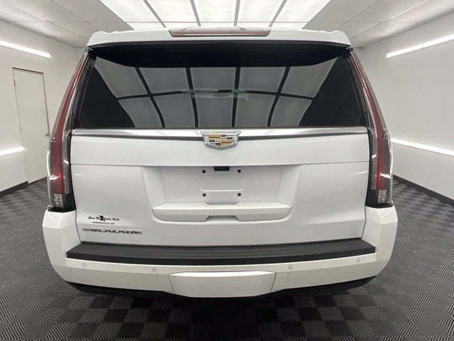Used 2017 Cadillac Escalade Premium Luxury AWD/4WD image 26