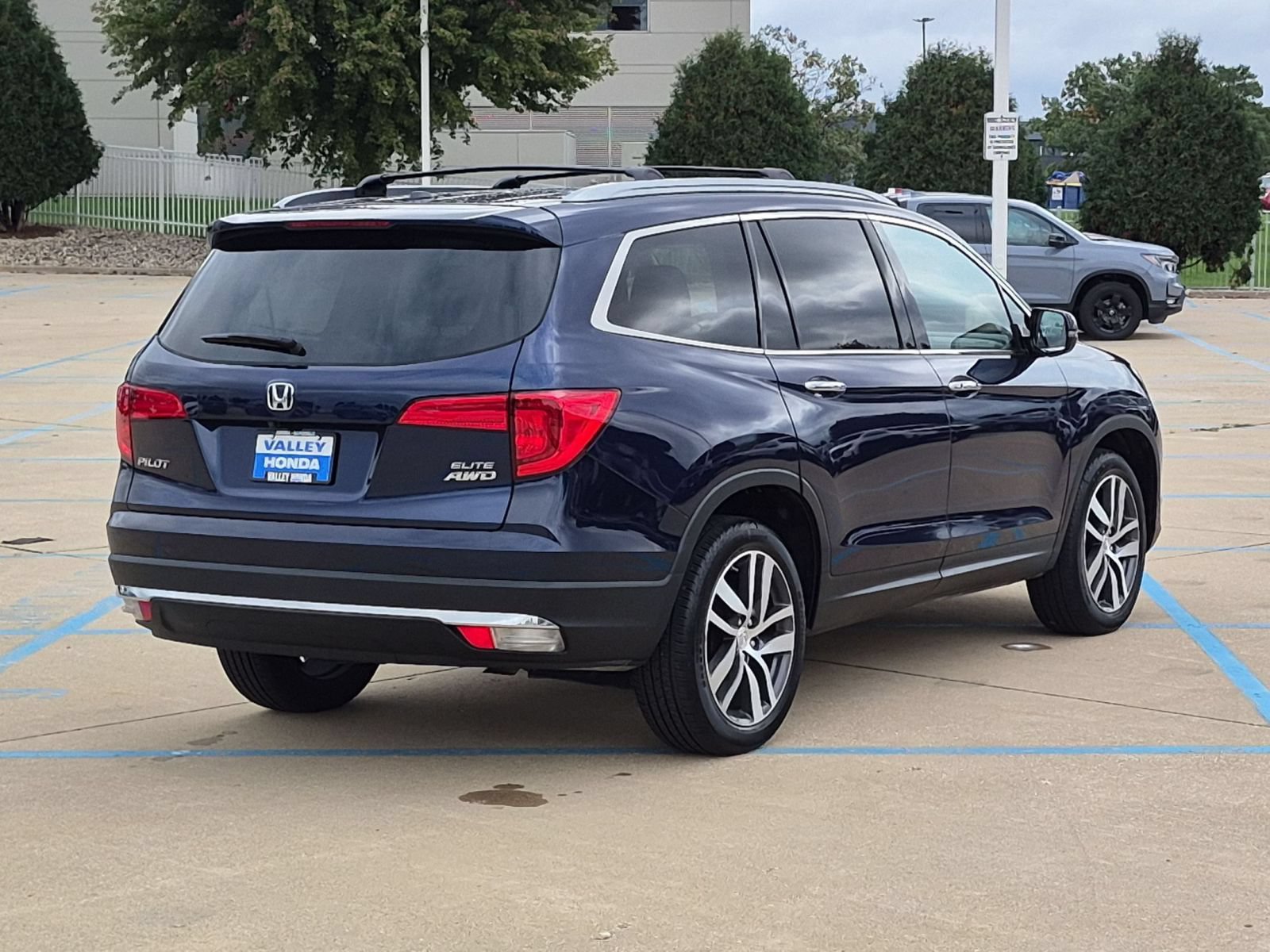 Used 2018 Honda Pilot Elite image 6