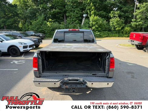 Used 2014 Nissan Titan SV w/ SV Value Truck Package AWD/4WD image 9