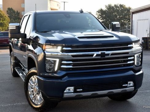 Used 2022 Chevrolet Silverado 3500 High Country image 2