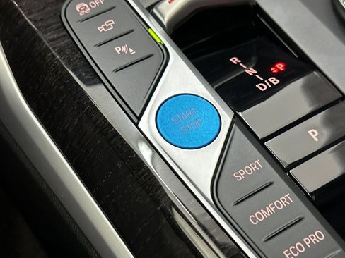 Certified 2023 BMW i4 eDrive35 w/ Premium Package RWD image 33
