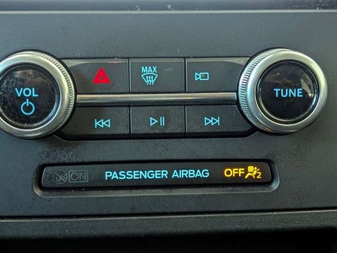 Certified 2022 Ford Edge SE w/ Black Appearance Package image 26