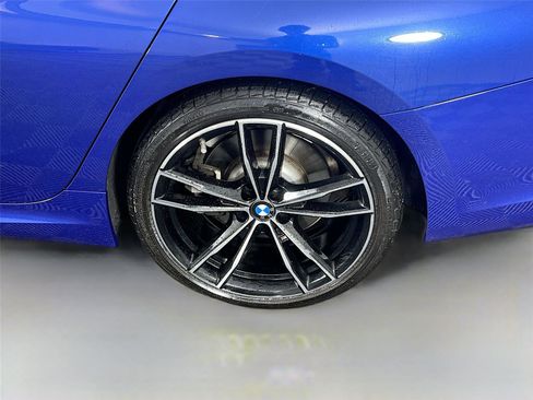 Used 2022 BMW 330i xDrive Sedan w/ M Sport Package AWD/4WD image 33