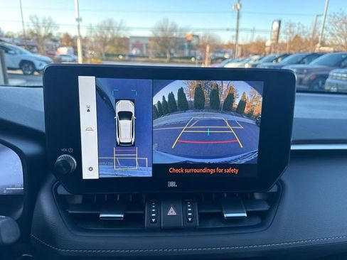 Used 2023 Toyota RAV4 Limited image 20