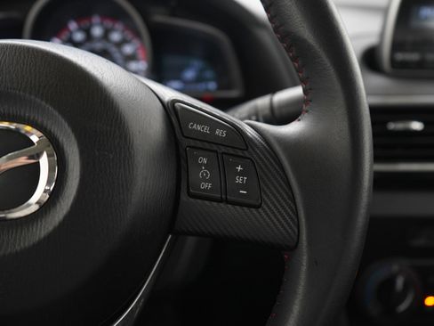 Used 2014 MAZDA MAZDA3 i Touring FWD image 24