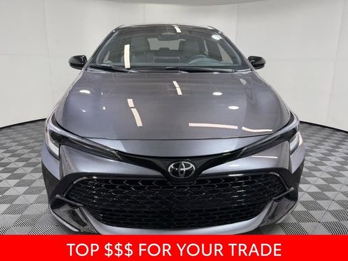 Used 2026 Toyota Corolla SE FWD image 2