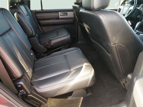 Used 2017 Ford Expedition Platinum RWD image 18