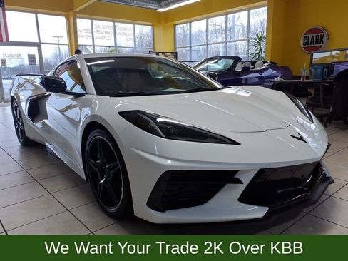 Used 2020 Chevrolet Corvette Stingray Preferred Cpe w/ 2LT Preferred Equipment Group image 3