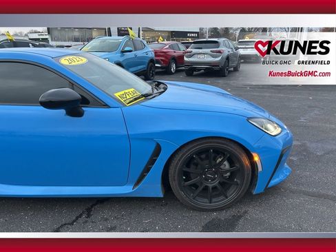 Used 2023 Toyota GR86 Premium image 15