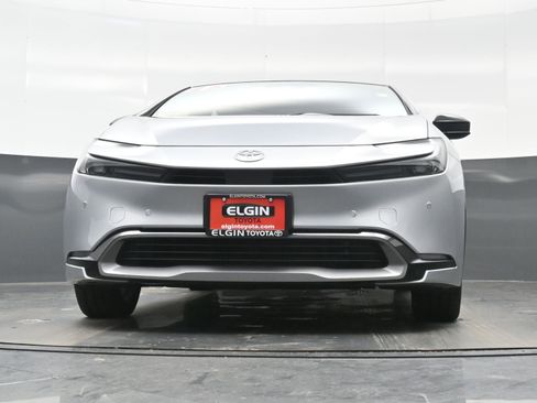 Used 2025 Toyota Prius XLE image 28