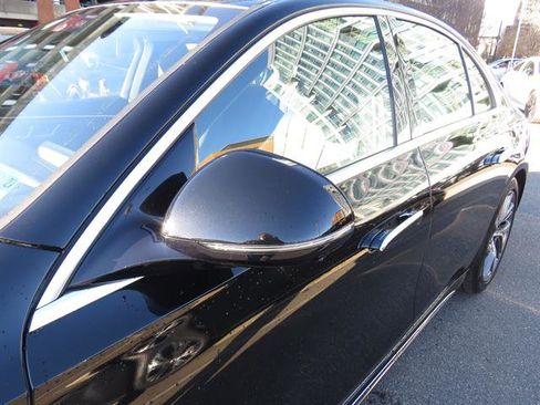 Used 2025 Mercedes-Benz E 350 4MATIC Sedan image 21