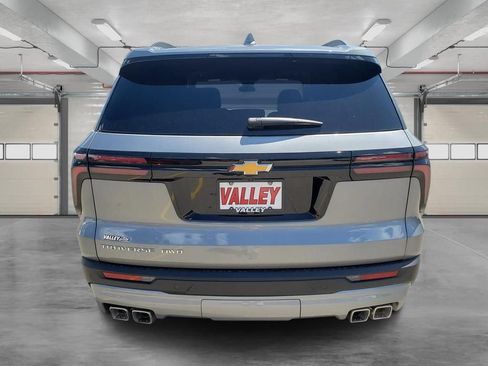New 2026 Chevrolet Traverse LT w/ Sun and Wheel Package AWD/4WD image 4